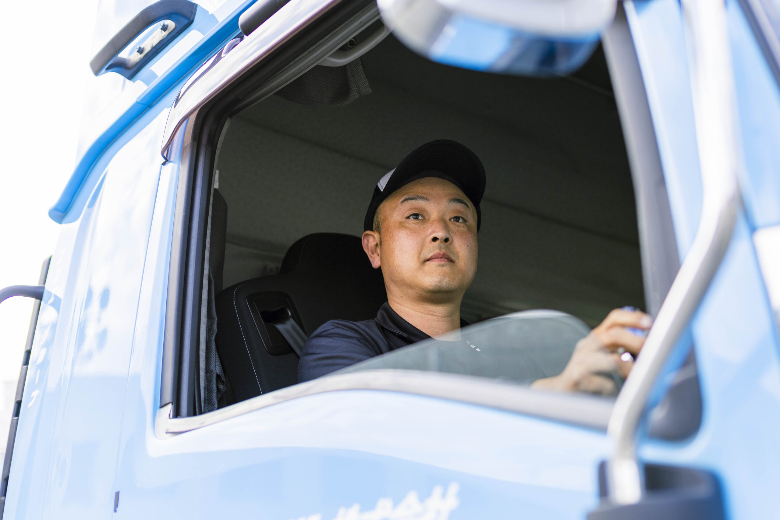 大手メーカー専属の4tドライバー